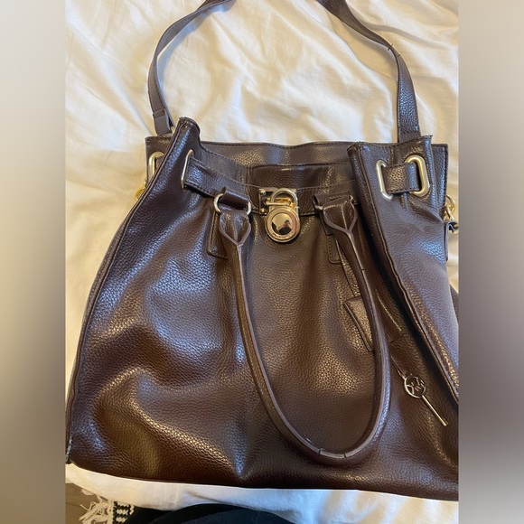 Michael Kors purse - Picture 2 of 4